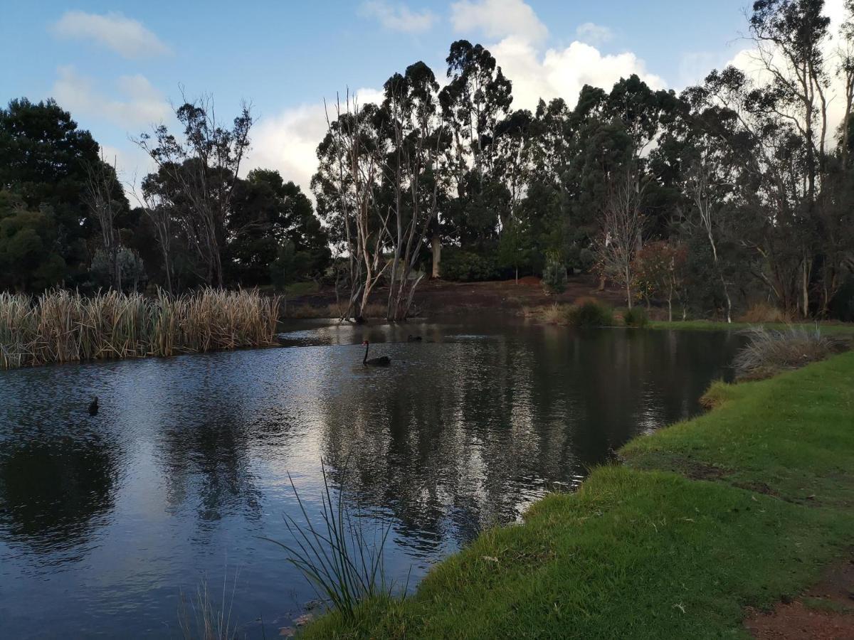 Woodlands Of Balingup Bush Cottages Bagian luar foto