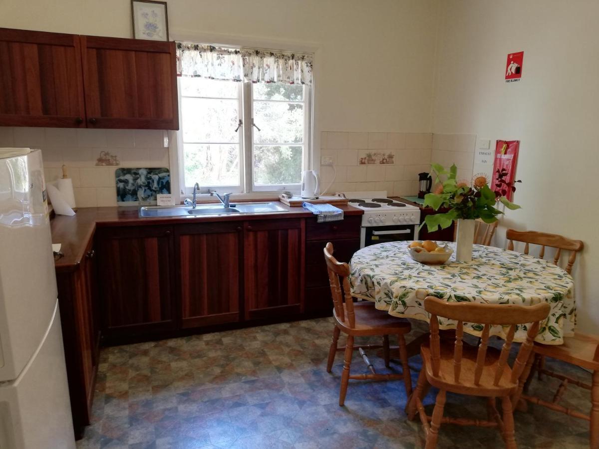 Woodlands Of Balingup Bush Cottages Bagian luar foto